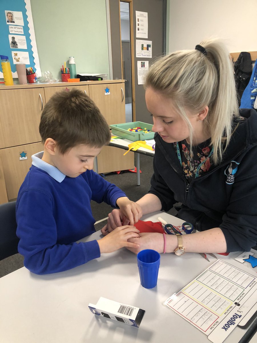 Barton have had a great week making hand puppets! Sewing is a great activity to develop resilience and concentration. And we had a great time along the way!