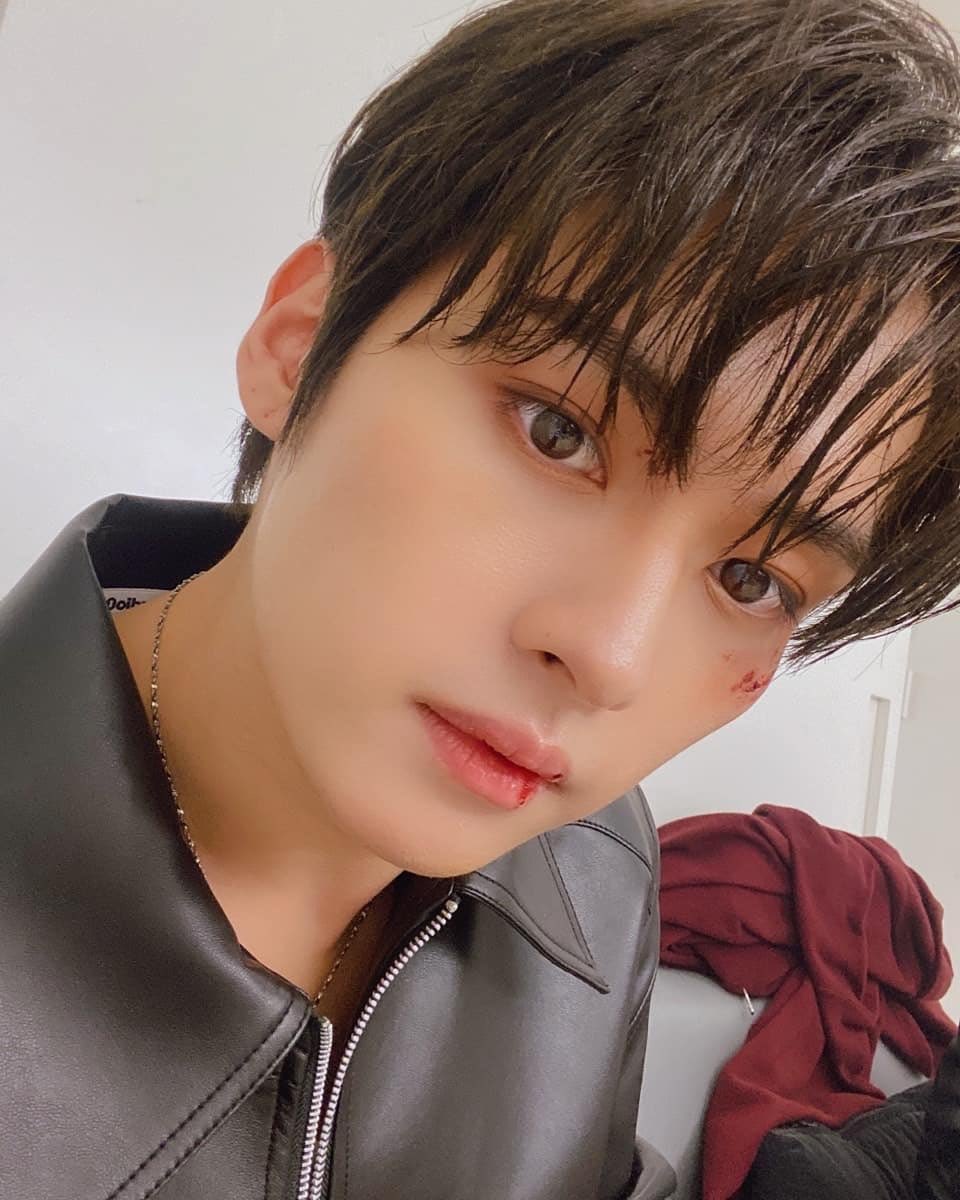 jlineholic's tweet photo. LEE MINHO ;-; /faints
210528 realstraykids ig update: https://t.co/Tmwuquwb6j
#리노는기여어 #leknow #리노 #straykids #스트레이키즈 https://t.co/SNij4wNjGk