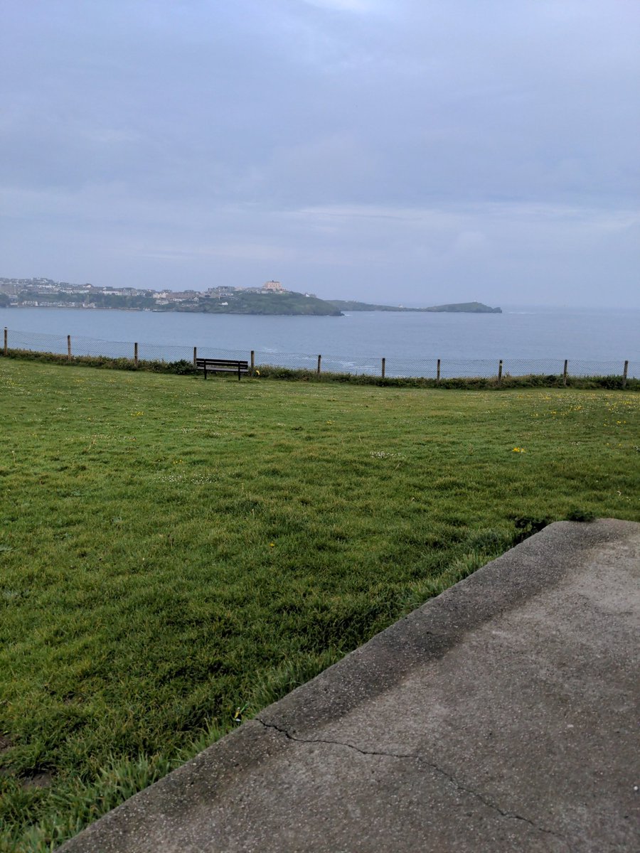 Enjoying my last couple of days of annual leave in Cornwall. Starting the morning by getting fresh air and trying not to get a seagull to think of my head as a target for its last meal 😂