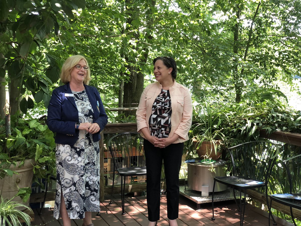 JennMcClellanVA's tweet photo. Thanks to everyone who came out for my Annandale Community Conversation, where I discussed my health care plan, vision for Virginia, and the power of the grassroots. Thanks @StairCalhoun and  @Holly4theHouse for hosting! https://t.co/Fn9uZkegtl