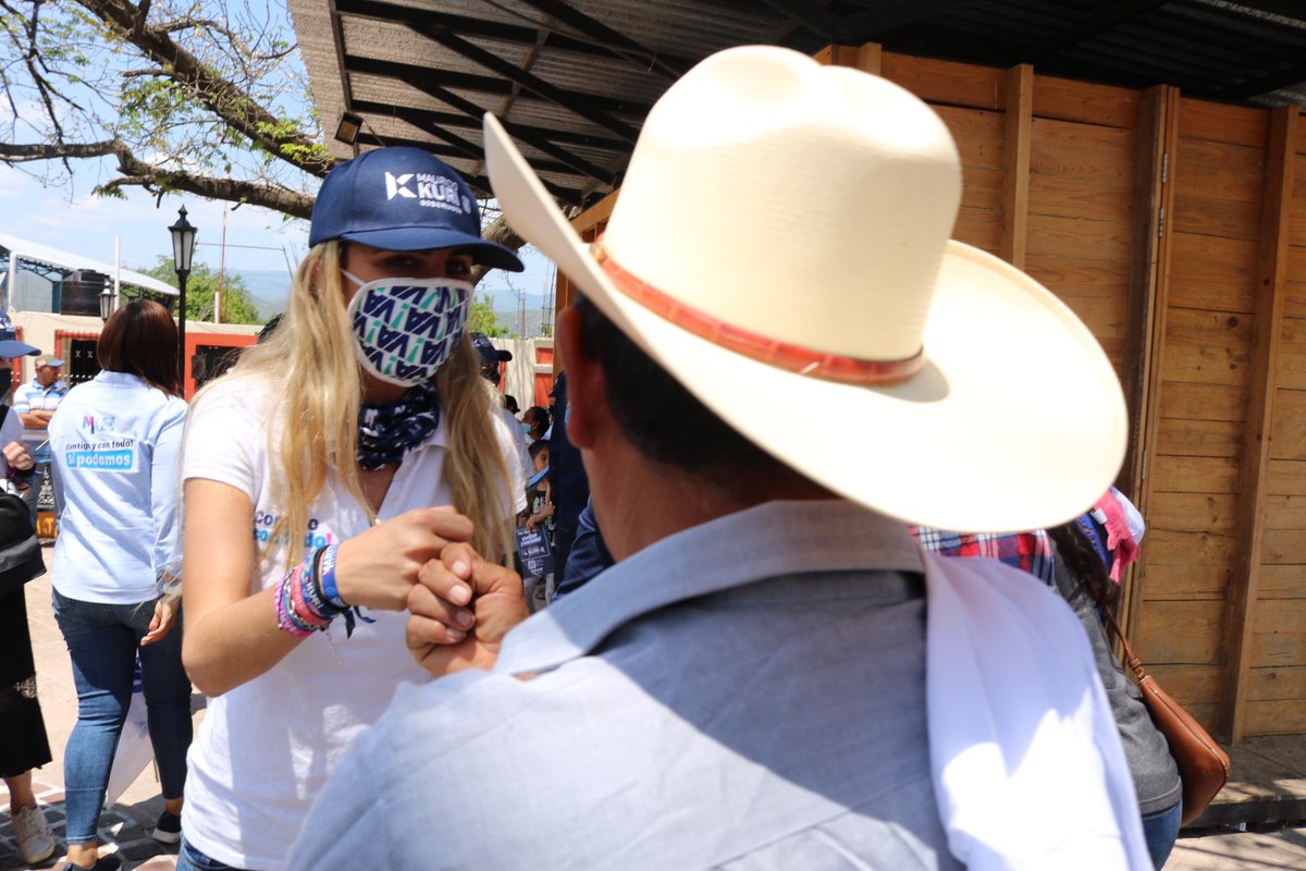 TaniaPalaciosK's tweet photo. Si tenemos la voluntad de servir, tenemos la capacidad de ayudar a sacar adelante a nuestros municipios #contigoycontodo 💪🏻👏🏻.

#MaritzaPedraza 

#SierraGorda #Qro #ContigoYConTodo https://t.co/ADh5aFRX7C