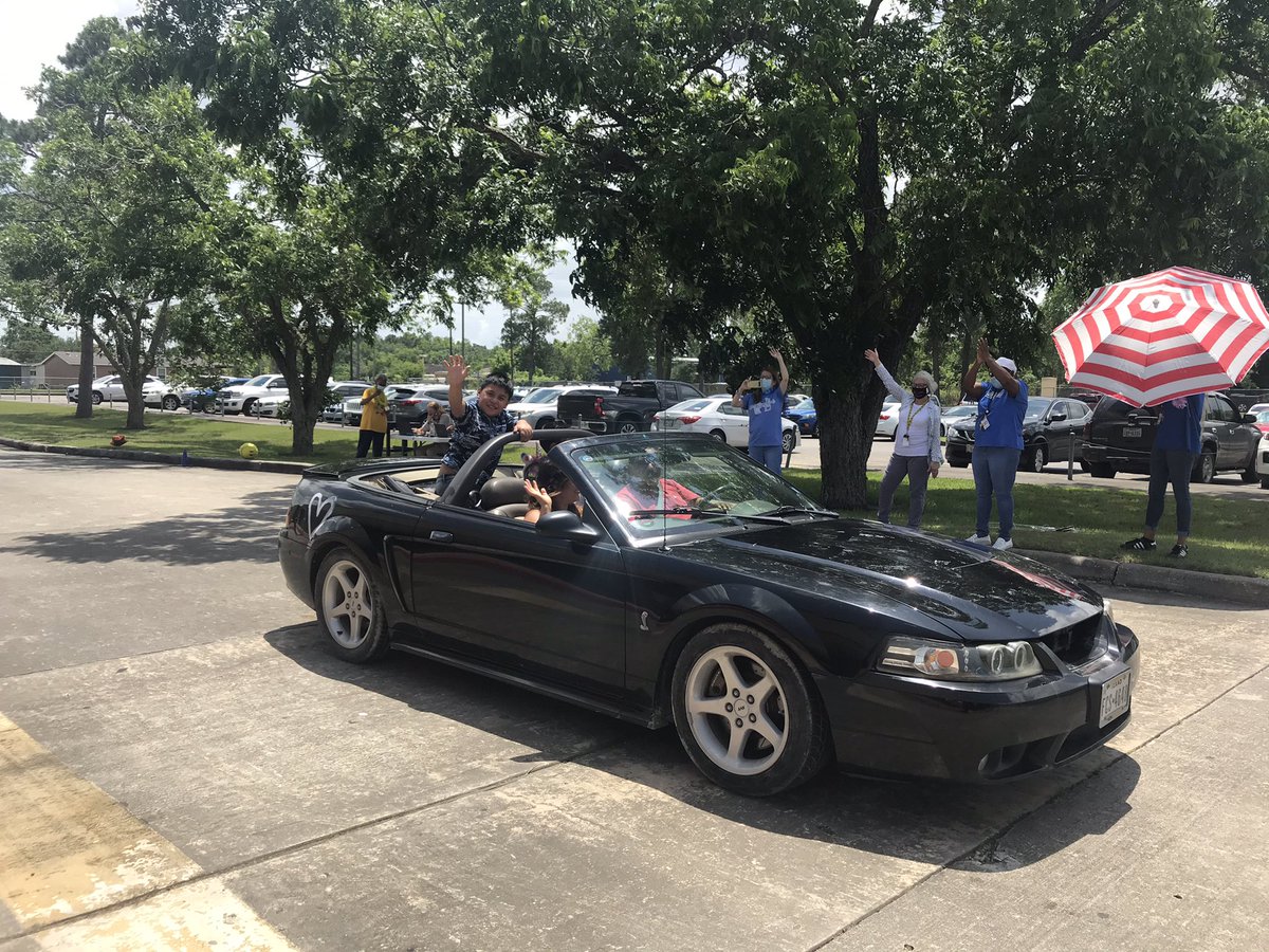Our families had a great time during the end of year family parade @WilsonES_AISD #StrongerTogether