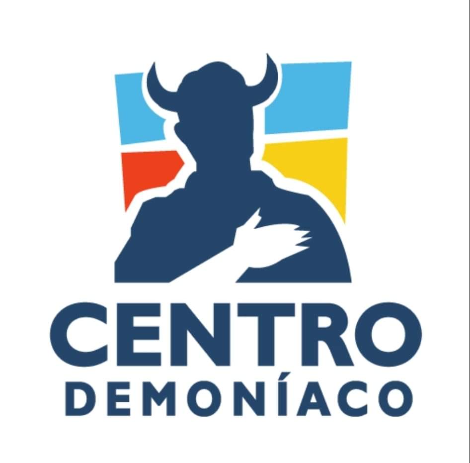maroly_castro's tweet photo. @mfn13 @juancrojasr @GustavoBolivar https://t.co/n9j9kQYIcx