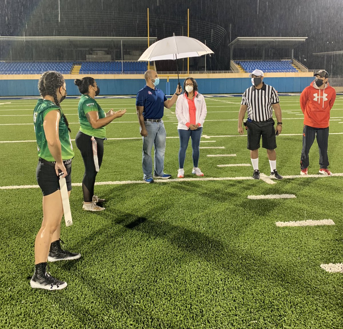 La presidenta del COP, Damaris Young participó como invitada de honor en la inauguración de la Liga de Flag Football Femenino de Panamá <a href="/LIFFFpanama/">Liga de Flag Football Femenino Panamá</a> 

#UnPaísUnEquipo