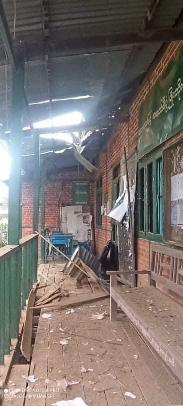ChindwinPost's tweet photo. Several Bomb blast went off yesterday night around 7:40pm in Chin state’s Tedim township that destroyed the Township Education Office at the entrance of Tedim Basic Education High School (No.1 BEHS).
#WhatsHappeningInMyanmar https://t.co/9AXr0EKGFs