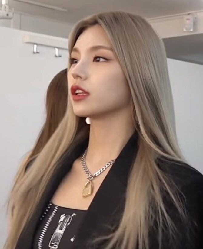 🐺💭 tweet media