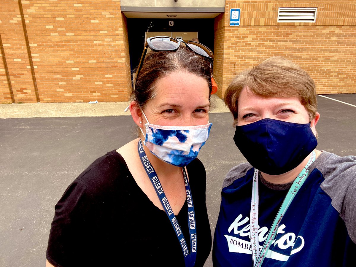Senora_Sheneman's tweet photo. I really appreciate my efficient and helpful team leaders! 3 days left! @KenstonKMS #bombersflytogether https://t.co/NNZ1VjT8j6