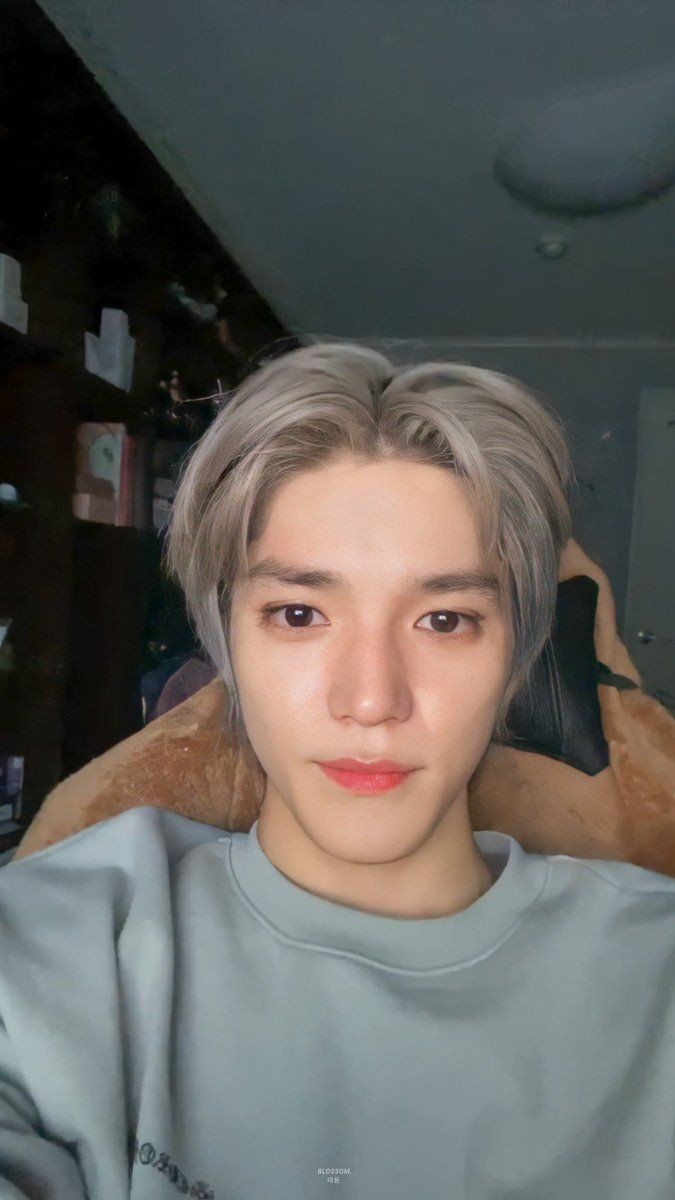 J0xxc's tweet photo. wssup..
i'm Jovan , 
let's be friends . . 

#roleplayerindonesia #rootrp #roleplayerindo #roleplayeraccount https://t.co/FLHwsd3fia