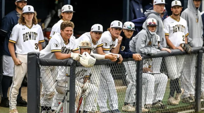 MarcyUyl's tweet photo. Congratulations boys!  #dewittbaseball https://t.co/s0ZnmZJRfC