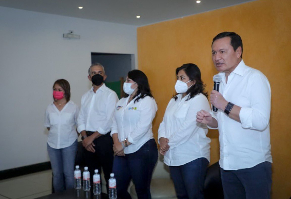 osoriochong's tweet photo. ¡En Apizaco saben que la mejor opción para gobernar es @AnabelAvalosTlx! https://t.co/76EAOlfgyl