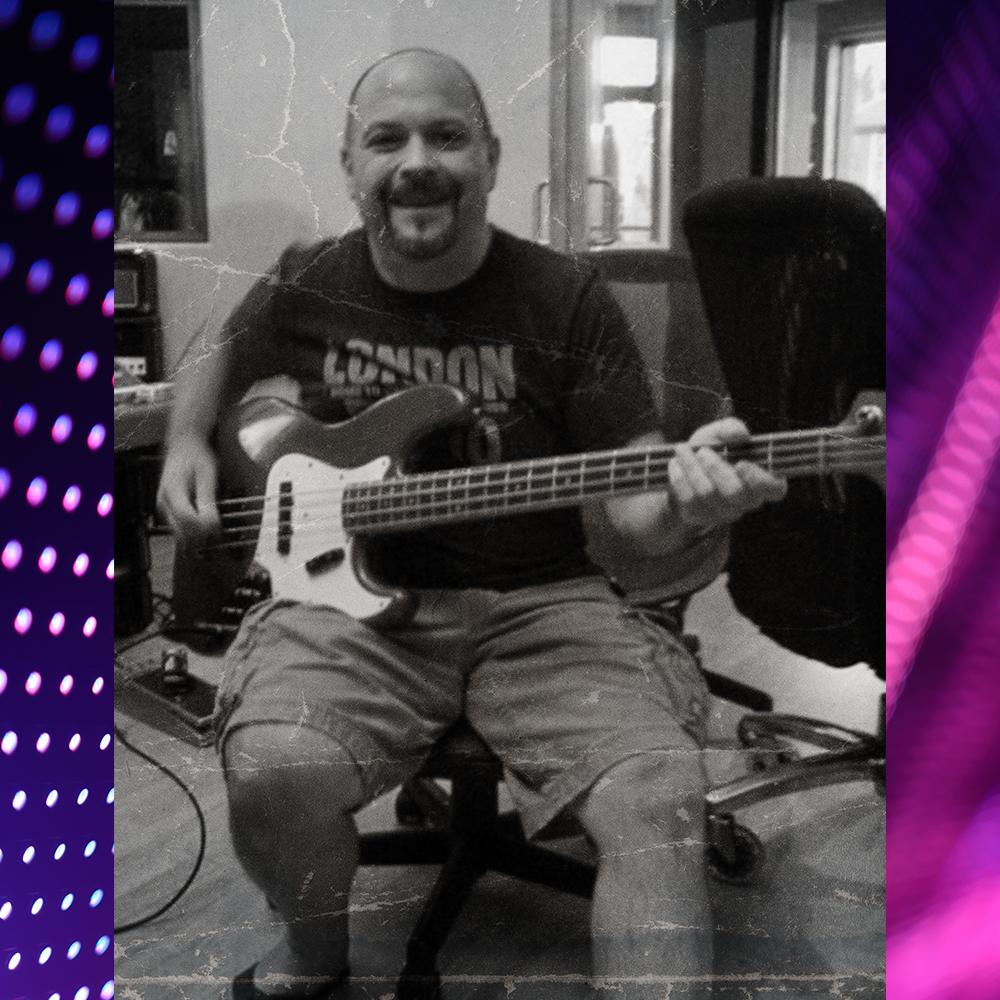 AEMediaInc's tweet photo. #ThrowbackThursday to some studio jams. #AEMedia https://t.co/xKhQCztFdP