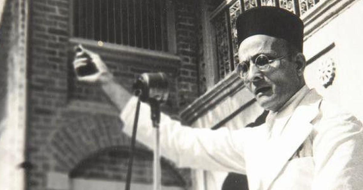 UdayNimavat24's tweet photo. राजनीती का हिन्दू करण और हिन्दुओं का सैनिकीकरण। यही बलवान भारत की पहचान, होगी।
- वीर सावरकर 

#VeerSavarkar 
#वीर_सावरकर_जयंती 🚩
#हिंदू_संघटक_सावरकर https://t.co/zu3P3WjmXL