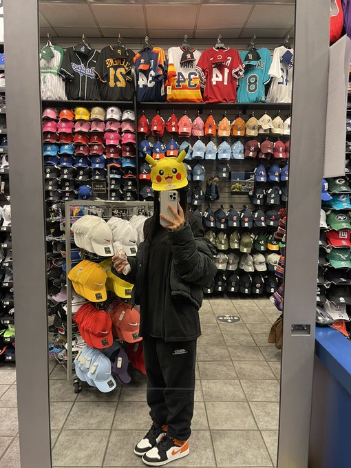 I got 3 moods: stripper, hobo, &amp; baby https://t.co/gbohK7G6AR