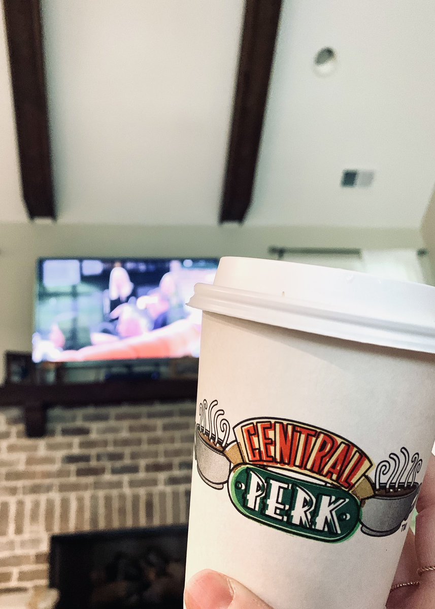 BehindJensLens's tweet photo. “TOW all the nostalgia.”
— my brother-in-law
Feat. a family pizza night, Rachel’s shepherd’s pie-less trifle, & some leather pants. This #FriendsReunion undid me & I’ll take one at least every 17 months, please. #clapclapclapclap https://t.co/I9SJ1bALkX