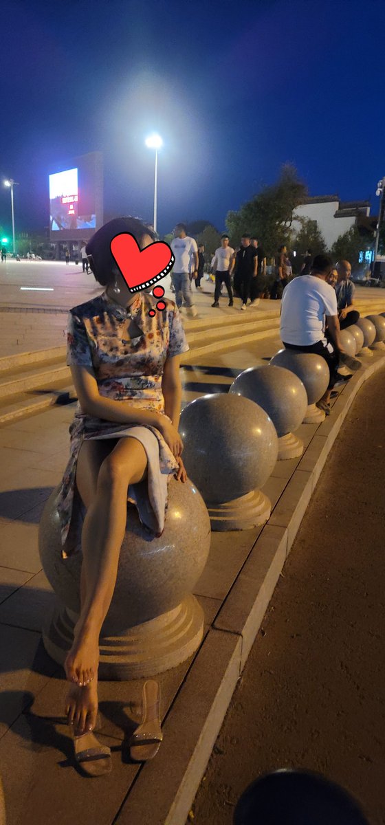 AM丝袜淫妻 tweet media