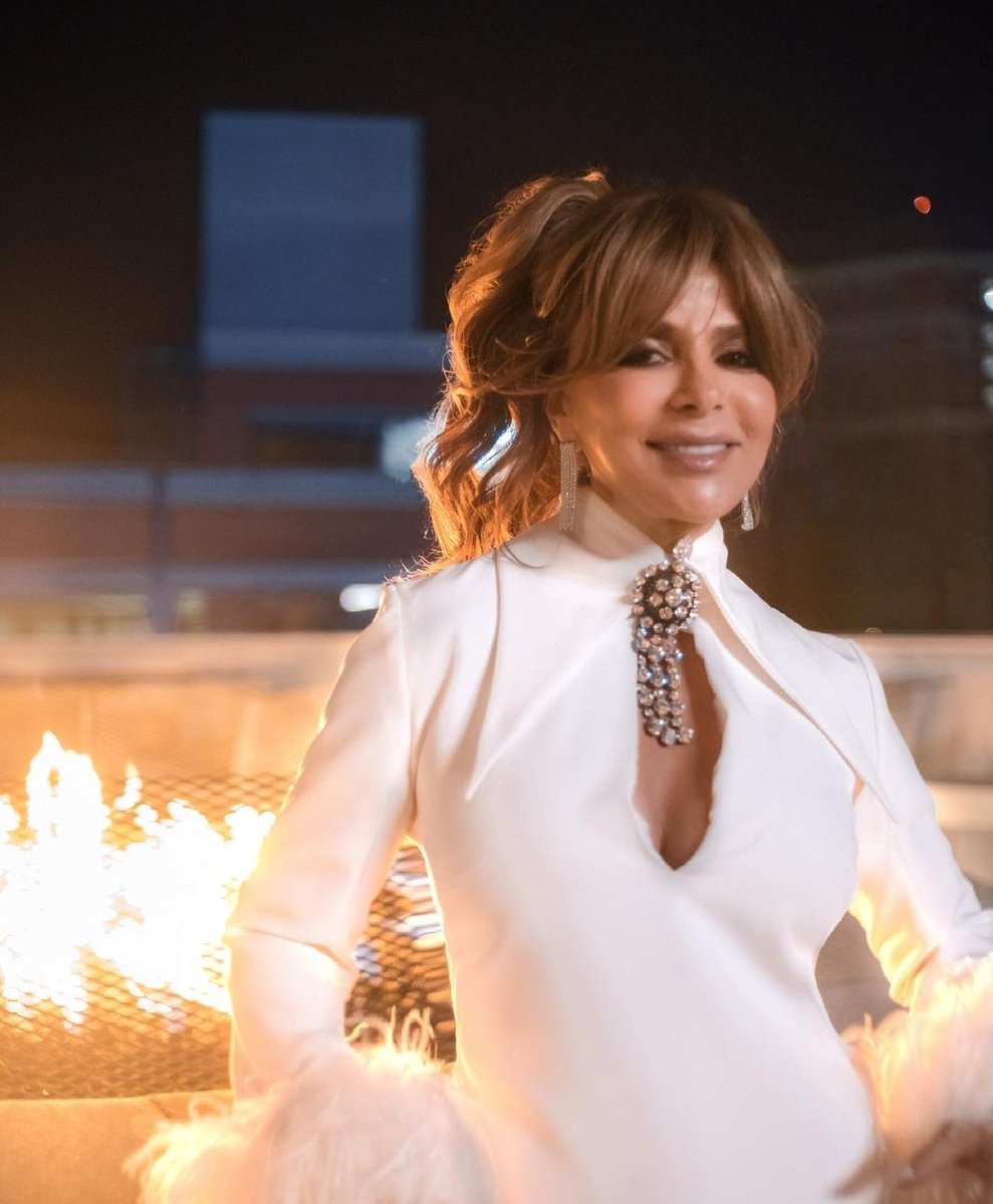 PF_Net's tweet image. . @PaulaAbdul photographed in NY 🔥