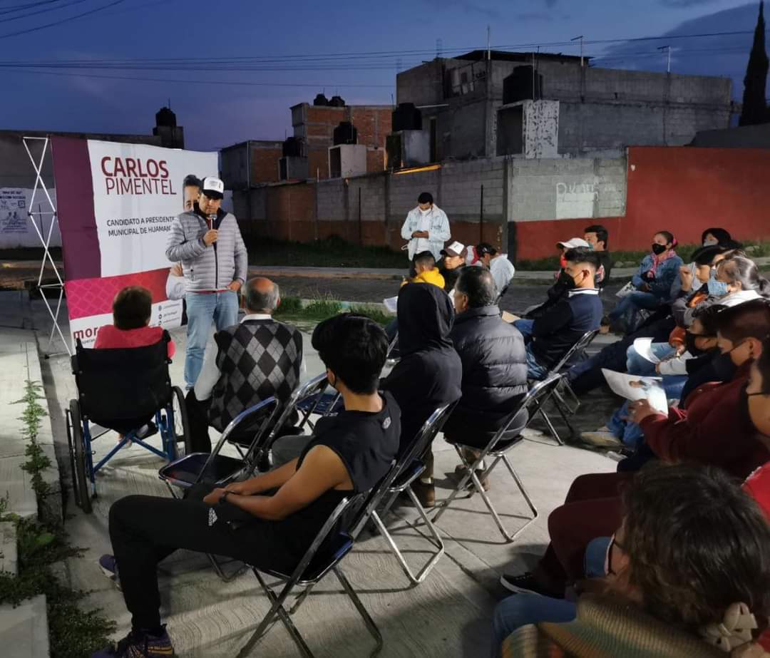 JCSantiagoP's tweet photo. #VotaTodoMorena🚩 Hemos recorrido casa por casa para escuchar las necesidades e inquietudes de nuestra gente, ahora nos corresponde actuar con responsabilidad y elegir el camino correcto: un futuro de bienestar y transformación para #Huamantla. https://t.co/yhg48KPmkf