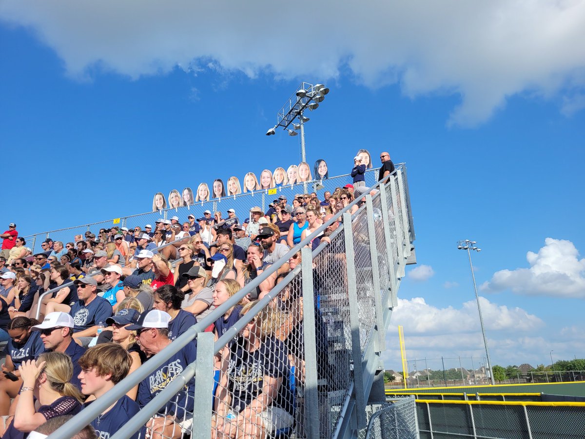 PhilTweaton's tweet photo. So incredibly proud of @LakeCreek_SB an outstanding season led by @2021Kennedy &amp; our outstanding group of young girls. You ignited Lake Creek Nation. #lakecreeklions #bestyear3 @LakeCreekHS @LClionsPTO Fell short in Reg. Finals. Thank you, girls &amp; ur coaches! @MISDNews https://t.co/KkRC28vPRd