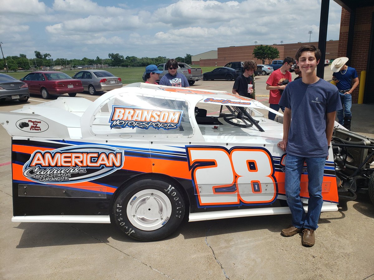 BISD_Autotech's tweet photo. We had an awesome surprise today by one of our graduating seniors. He brought out his car! He shared his knowledge of cars with his classmates.  Thank you Jerry. What a great way to end the school year! https://t.co/KbkxiR5MYp