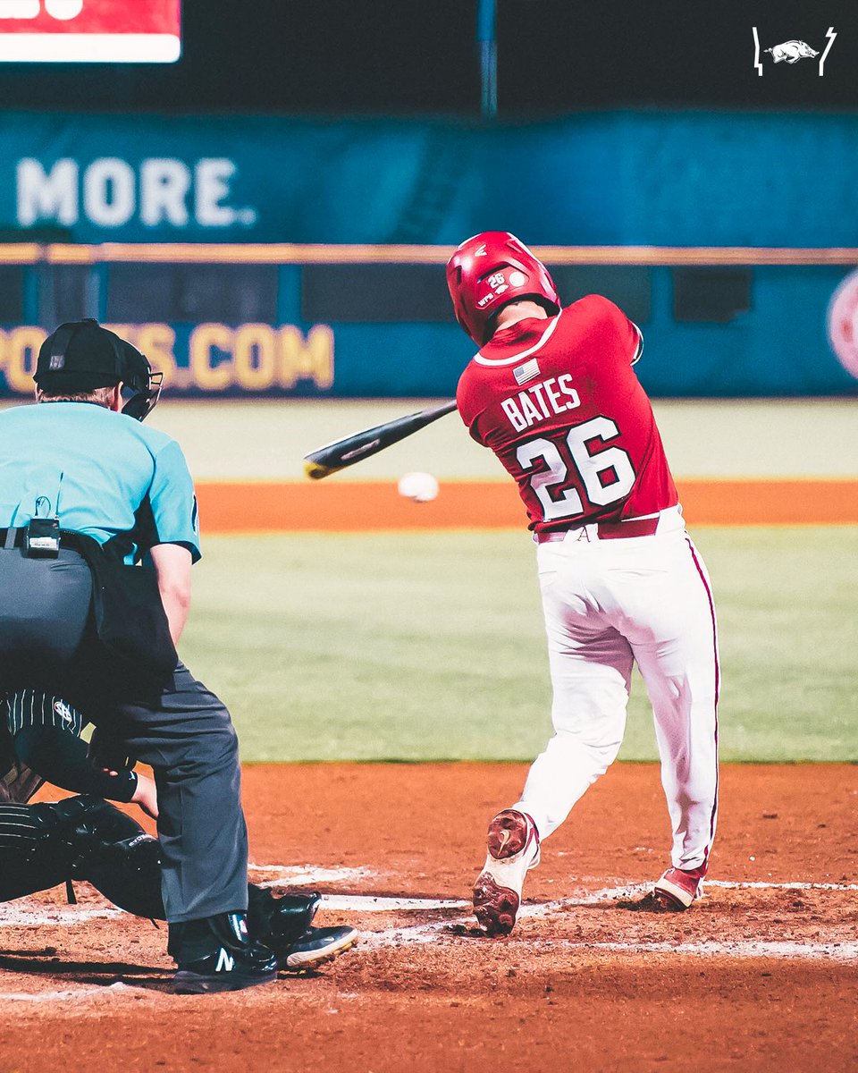 RazorbackBSB's tweet photo. We're lovin' what we're seein' https://t.co/nJPopgO0VG