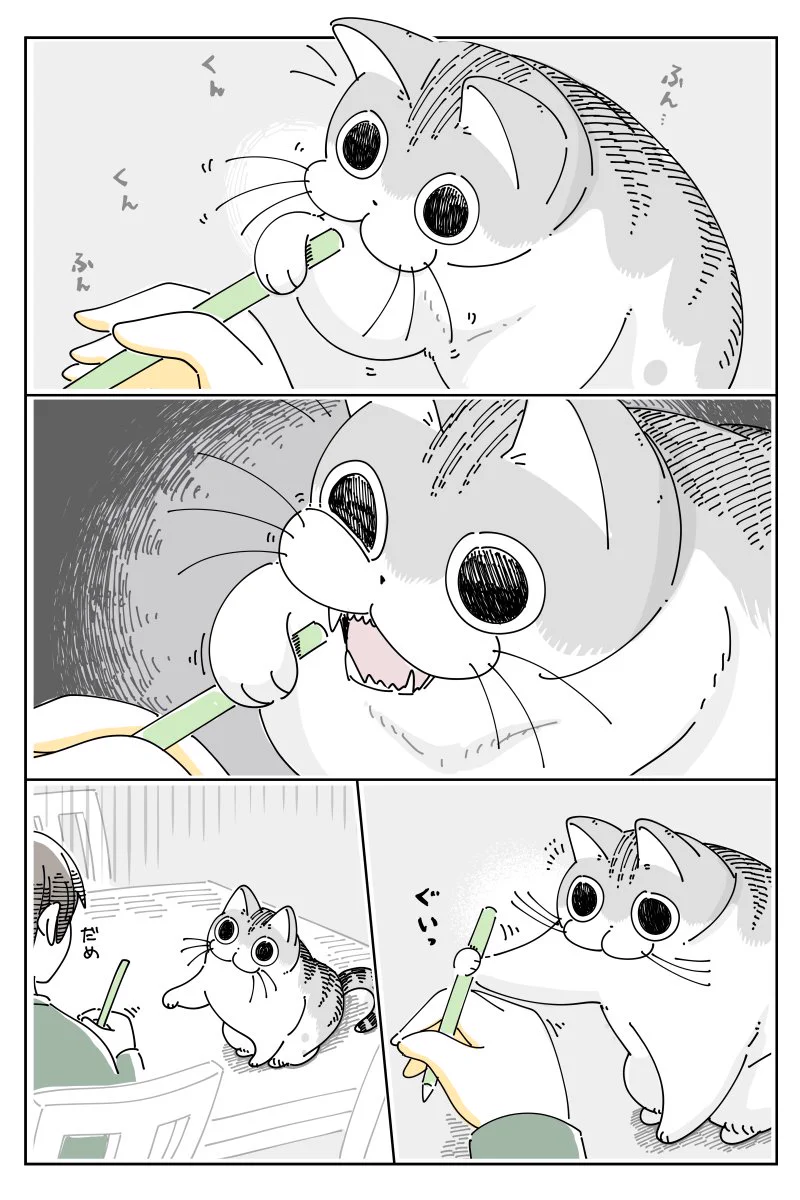 構って欲しいのが伝わってくる！あの手この手で作業を妨害し、気を引こうとする猫の可愛い漫画！