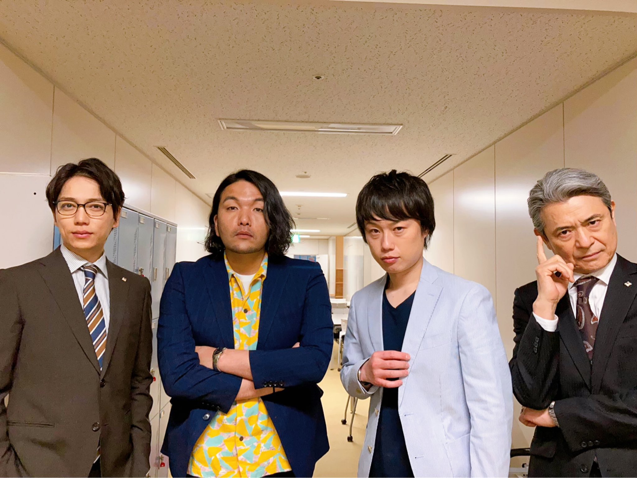 イチケイのカラス 公式 次回6月14日放送 決めポーズ お願いします と言った時のみなさんのポーズです 笑 第8話は 見取り図 さんでした 来週はどなたが出演しますかね お楽しみに 山崎育三郎 升毅 リリー 盛山晋太郎 おもしろい