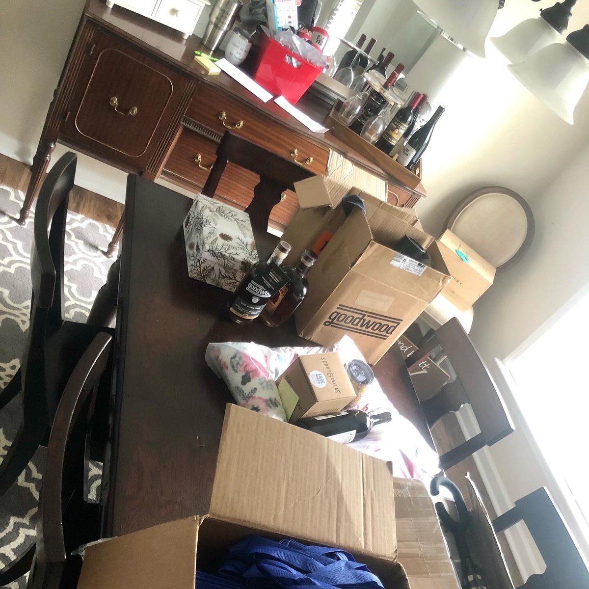 k_h_ely's tweet photo. 2 weeks from tomorrow will be our 6️⃣th Chip Away @ AS ⛳️ - so excited! The Ely house is officially tournament central 📍. So many fun raffle items, prizes and swag. 

It’s going to be an amazing day for Stetson and Angelman Syndrome Foundation!! 

https://t.co/nYmQZQ7YMs https://t.co/F8jwfpmgPX