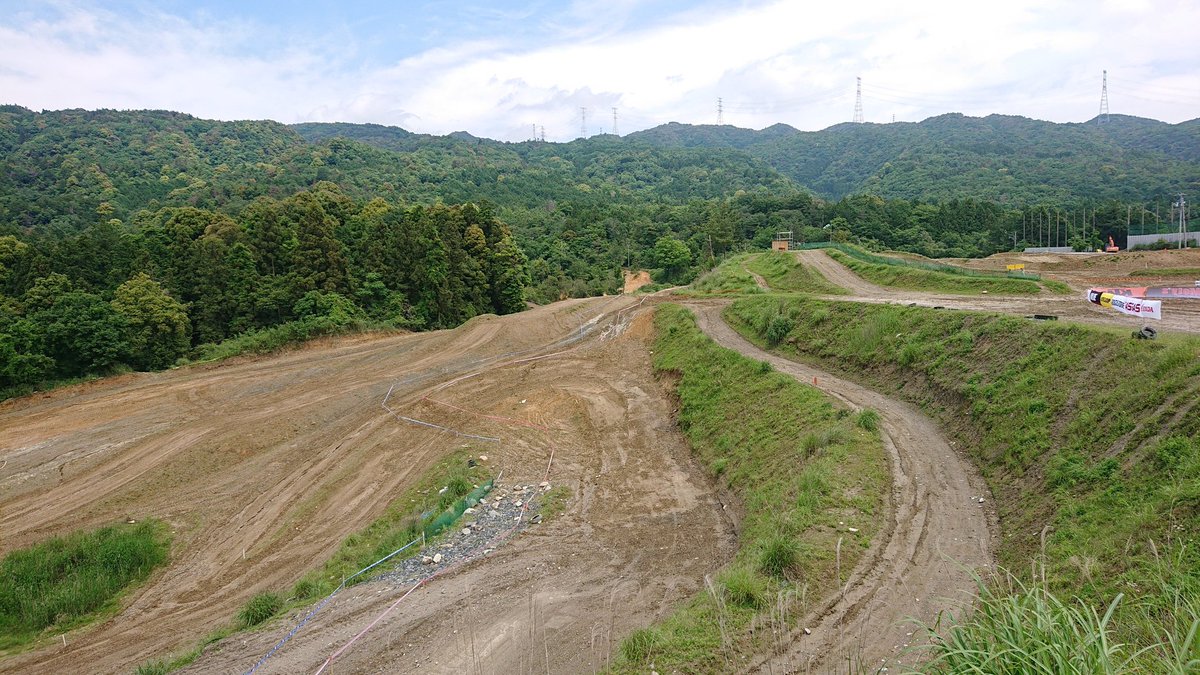 YZ250FX_238198's tweet photo. JEC Rd.2-3 いなべ2DAYS💥
パドック設営完了🤘
#OmegaOil
#MRP
#NAGmotors
#Dirtbikeplus
#HGS
#BELL
#ZETA
#ODI
#IRC
#AUTOSHOPLIBERTY
#Enjoymfg https://t.co/nLdDgKRaJP