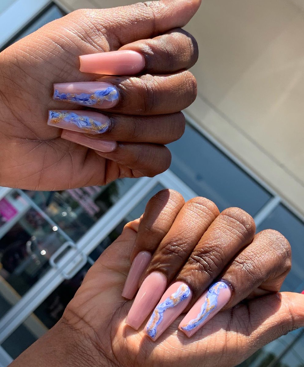 MedlockAlexis's tweet photo. @KaylarWill Well since y’all having a hard time finding a nail tech.. I do nails the way you want them😌 follow my Instagram for more @bellacriatura https://t.co/PvOQ4VXDnk