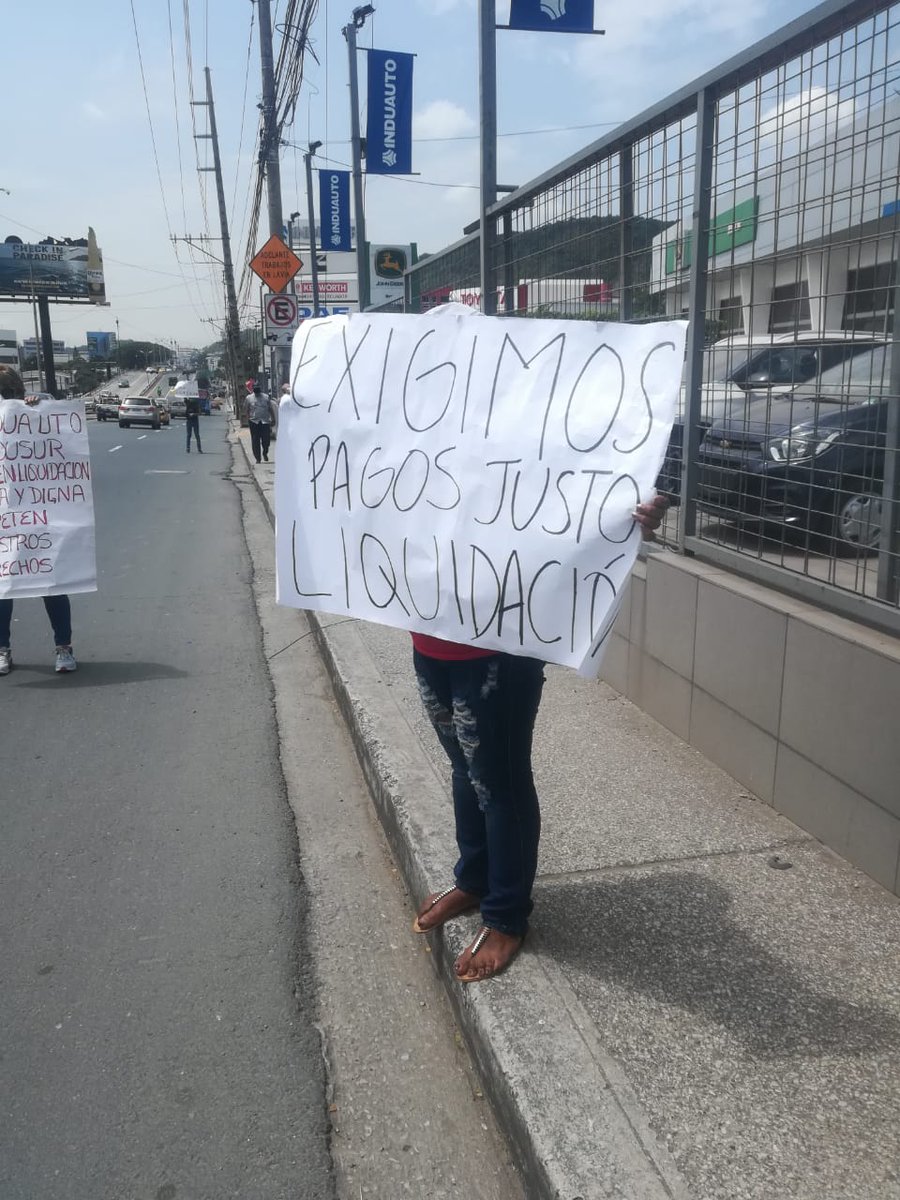 jonathan7azul's tweet photo. Hasta cuando las grandes empresas compran la JUSTICIA @MinTrabajoEc @CJudicaturaEc No queremos limosnas, exigimos una liquidación JUSTA grupo induauto indusur induwagen NO MAS CORRUPCIÓN.@YSiTePasaATi_CT @LaboralAN @DDHH_Ec @DespedidosG @JoselitoPaladin @DonosoEcuador @CanalUnoTv https://t.co/Y4CAT4qGMW