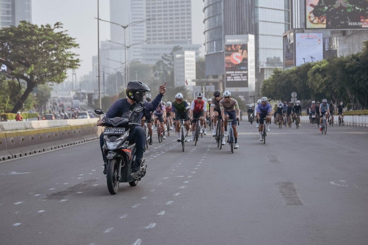 mbah_mijan's tweet photo. PLAT AA berakhiran D/J/M/W adalah plat nomor kendaraan Kebumen.

Bar-bar koe Lik! Sekali-kali lah ben piral 🤭 https://t.co/KthPPQK5Xq