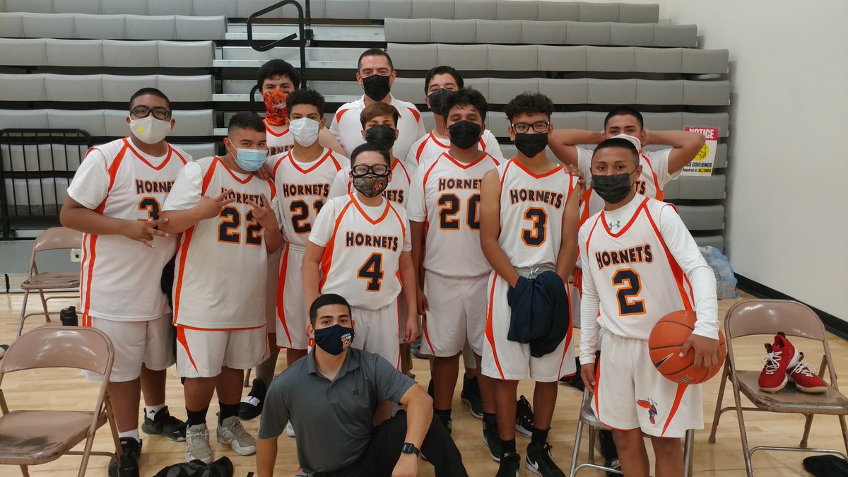 Congratulations to our 7th and 8th grade Henderson Hornets basketball teams as they defeated Ross!  Great job boys!  Way to go Coach Galindo and Coach Amezaga