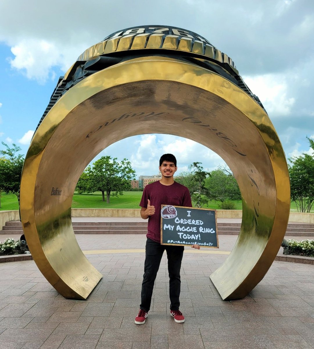 queenielet's tweet photo. Our 3rd one, headed to Aggie graduation in Dec'21, a semester early @TAMU it's amazing to see the change in him over the last 3 years.. he doing so good and determined to take charge in all he faces.  He's our youngest and the farthest Gig'em Mark ! https://t.co/l9wwVfne4u