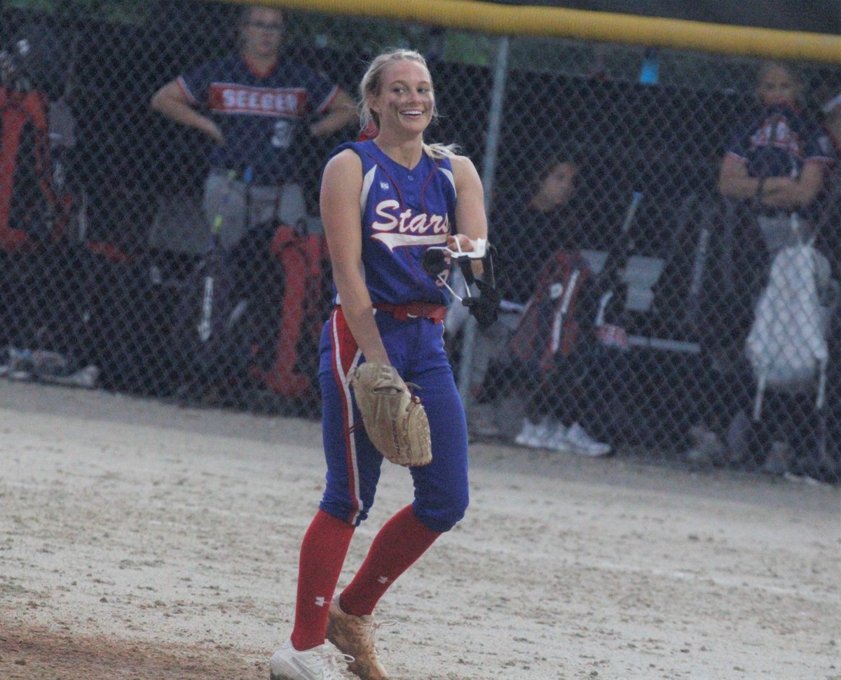 Will_Willems's tweet photo. STORY AND PHOTOS: @WBstarsSoftball took care of business of Thursday night, downing Seeger to win the sectional title. https://t.co/LLBrILhlkv https://t.co/lYrAzTfJkH