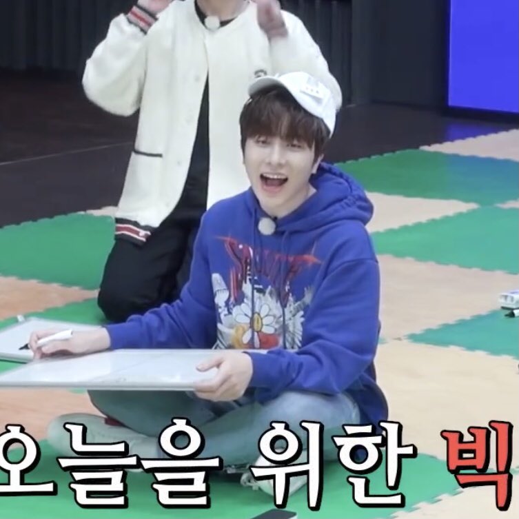 i missed his big smile :D