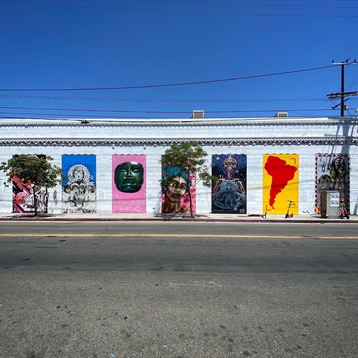 TheGraffHunter's tweet photo. Atlas x Yates x Loveyodreams x Doty x Nychos x Couto bros x Tama x Afrika47 (2021)
#mateostreet #artsdistrict https://t.co/NHp4Z8nD4a