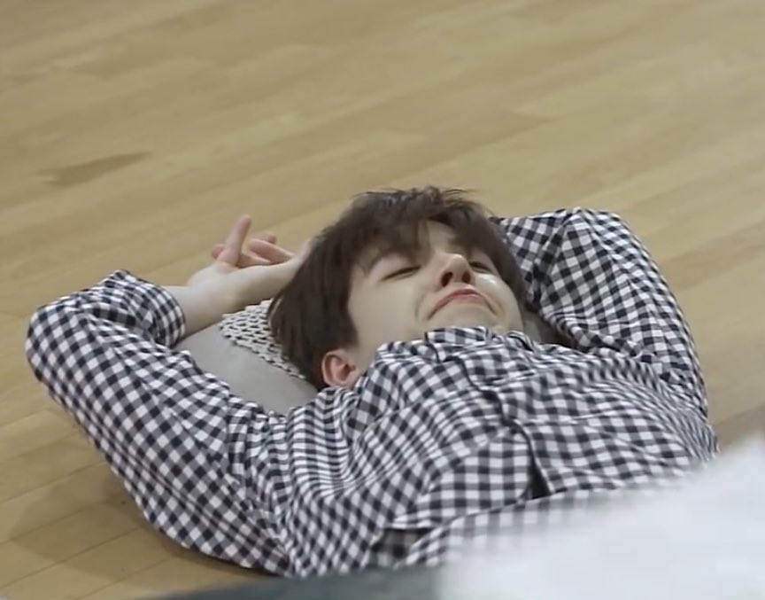 ถ้าหม่าม๊าไม่อุ้มหนูก้ไม่ลุก (ಠ⌣ಠ)