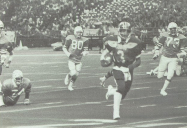 Lobo_Football's tweet photo. #CountdownToKickoff - 3 days until the Lobos and Raiders meet at the Star in Frisco to open the 2021 season. #beatryan #txhsfb https://t.co/ON5w53uxPP