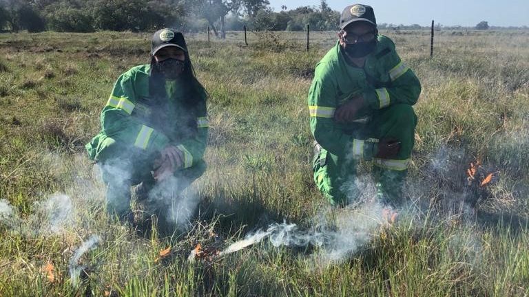 FFMVic's tweet photo. People around #Tandarra, #KamarookaNorth, #Kamarooka, #Dingee, #Yallook, #Auchmore, #Raywood, #Drummartin & surrounding areas may see or smell smoke tomorrow (Saturday 29 May) as Traditional Owner crews conduct #PlannedBurning. See details at https://t.co/f4StA1XRqX. #FFMVic https://t.co/7Y6hXZOmob