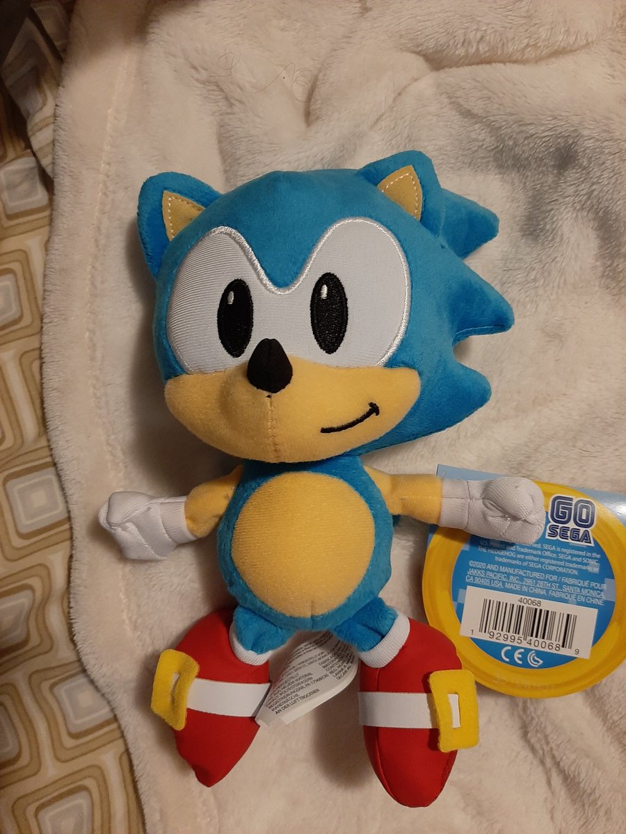 goldbulba's tweet photo. We have a new buddy. 

#Sonic30th https://t.co/oyb1A9M86P