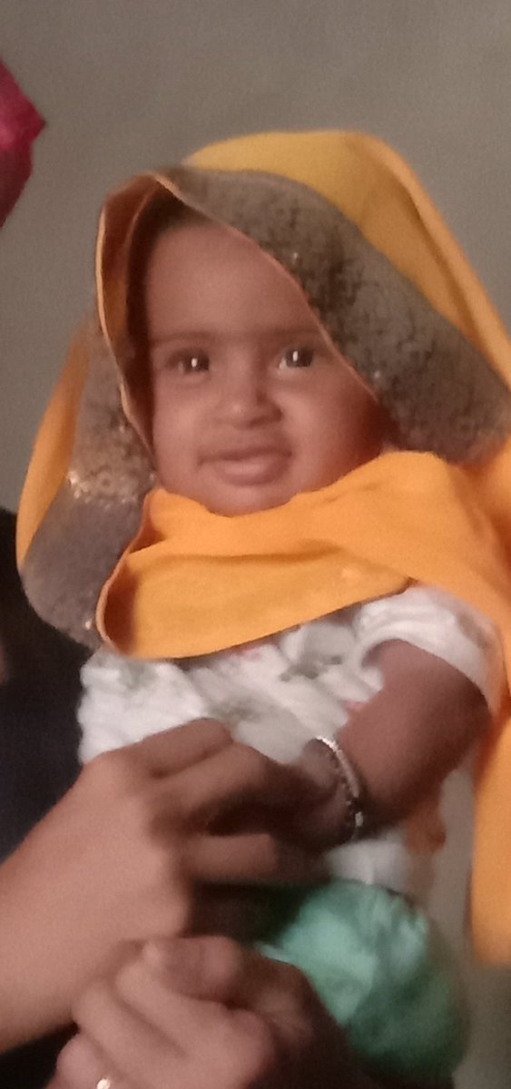 luna_chanderpal's tweet photo. Jo aapna ghar nhi chla skta wo des kya chlay ga https://t.co/Rup26KdU0c