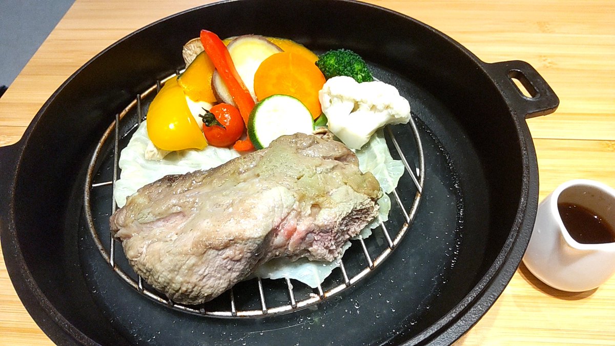 クロネver1 22 今回のキャンプ飯 ダッチオーブンによる熟成豚スペアリブの山菜蒸しと蒸し野菜 山葵醤油で 食材の旨味がそこに閉じ込められている クロネver1 22 今回のキャンプ飯 ダッチオーブンによる熟成豚スペアリブの山菜蒸しと蒸し野菜 山葵醤油で 食材の旨味がそこに閉じ込められている