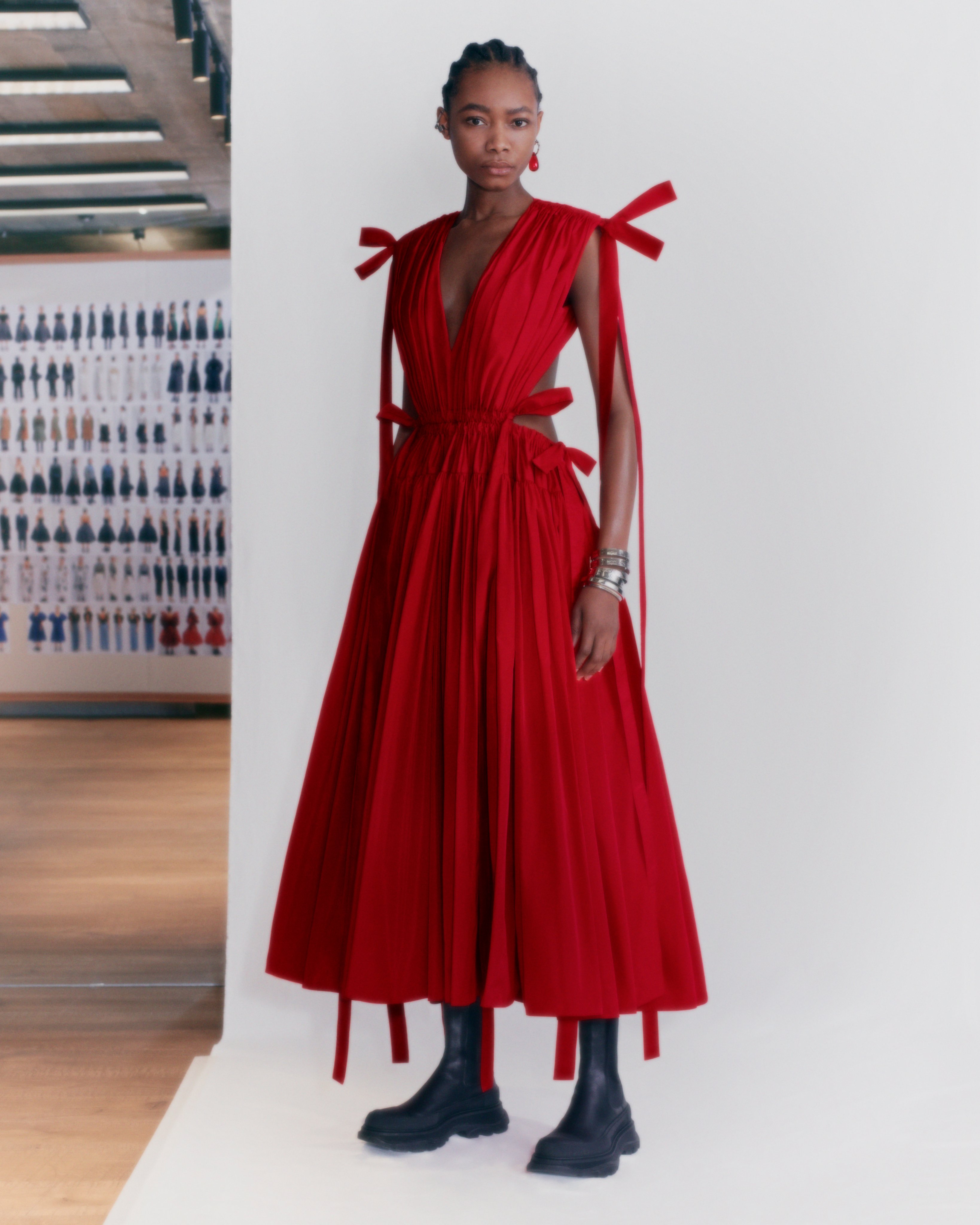 Red dress alexander mcqueen sales