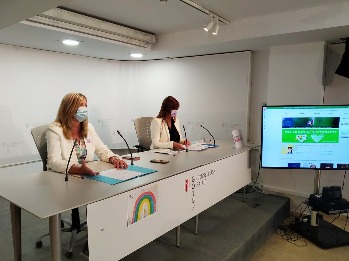 SalutGOIB's tweet photo. 🚭"El tabaquisme és la primera causa de malalties i morts evitables a les IB, per això reforçam la tasca preventiva i de tractament integral".

👩🏼Patricia Gómez (@Patgompic).

▶️Roda de premsa amb motiu del #DiaMundialSenseFum, que es commemora el pròxim 31 de maig. https://t.co/pBP7opvDnC
