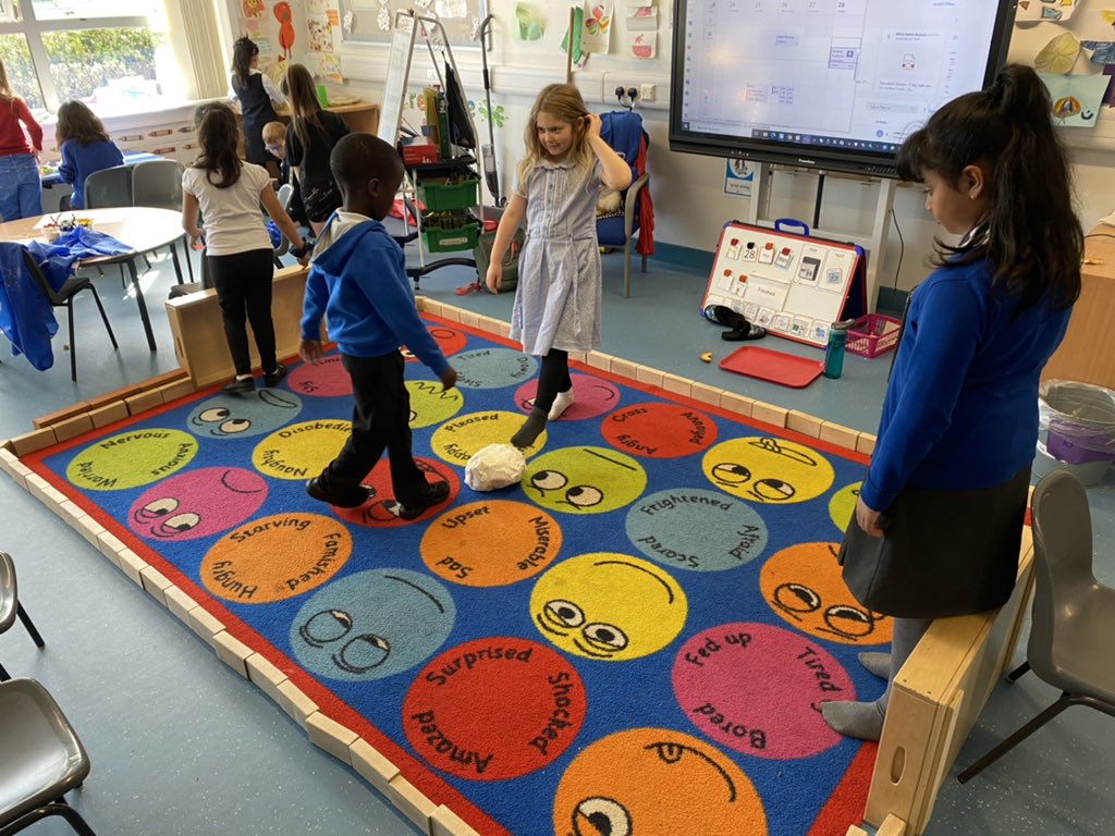 MissGillenBPS tweet media