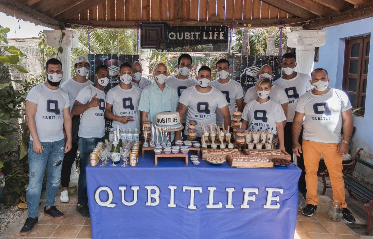QubitLife tweet media