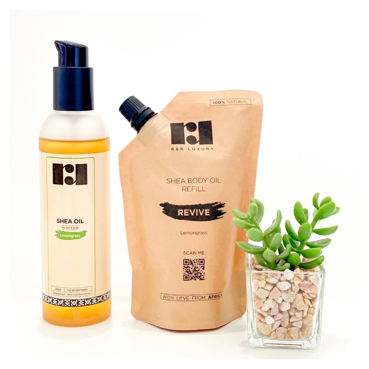 RandRLuxury's tweet photo. Launching next week! ♻️💚
Are you excited??? 👀👀
#myrandr #thesustainableera #sustainablebrand #cleanbeauty #greenbeauty #sustainability #ecofriendlycollection #singleuseplastics #refillpouch #refillprogramme #recyclingprogramme #recyclereusereduce #naturalproducts https://t.co/kEh8mqmyXk