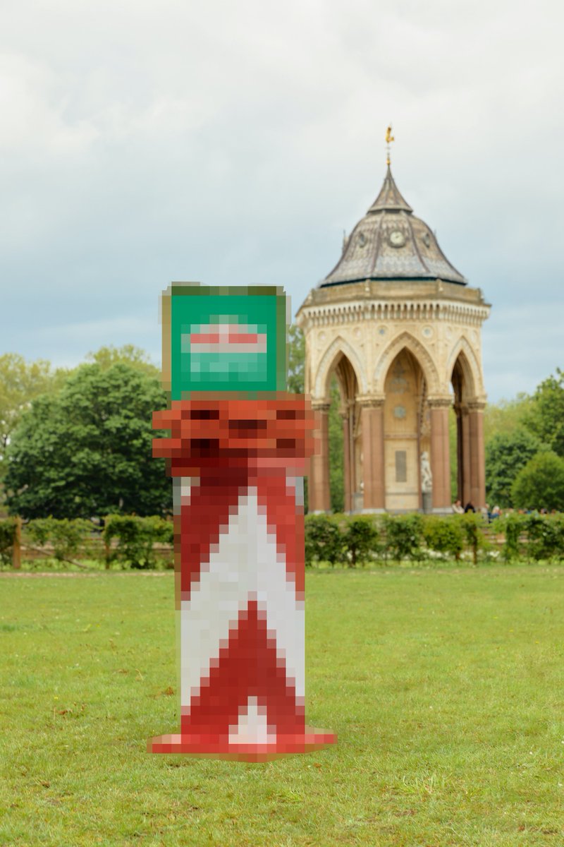 PapaJohnsUK's tweet photo. I spy with my little eye, a giant____________ ๐๐จ๐ Keep your eyes peeled tomorrow if youโre in East London! #PapaJohnsDeliverySpots #PushForPizza https://t.co/o2h89CR2cD