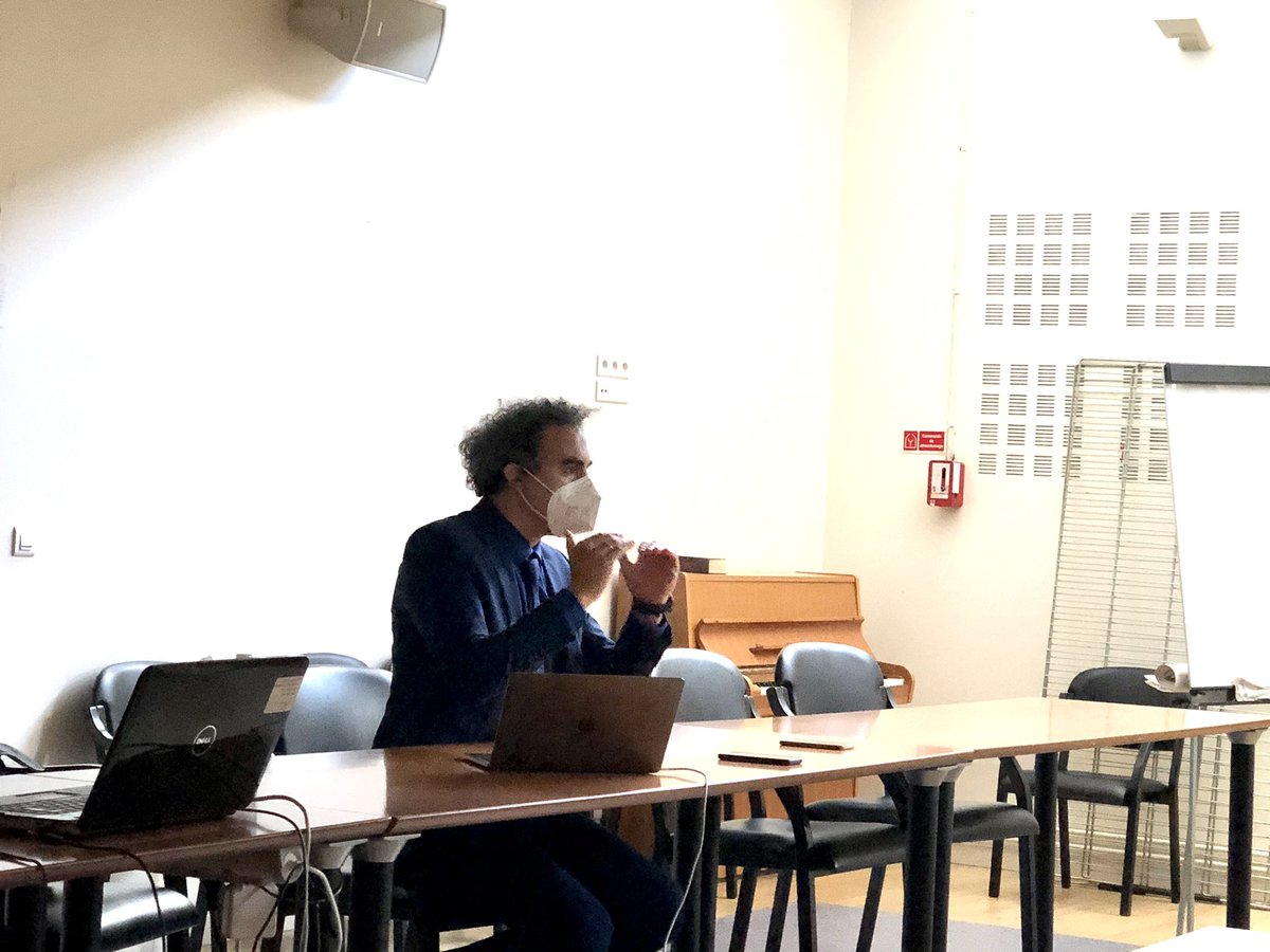 Ch_CL_P's tweet photo. Un grand merci à @RedouaneAbdoune d’être venu soutenir et donner les derniers et précieux conseils à nos préparationnaires qui vont commencer leur Tour dans quelques semaines. @KedgeBS #Continuum https://t.co/08ivxBBQvX