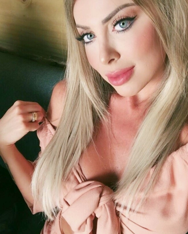 Life is the flower for which love is the honey😼💋